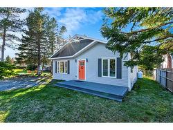 111-115 Neck Road  Bay Roberts, NL A0A 1X0