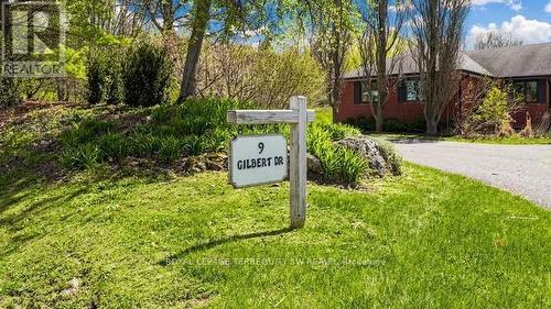 Main - 9 Gilbert Drive, Aurora, ON - Outdoor