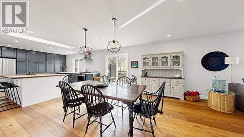 Main - 9 Gilbert Drive, Aurora, ON - Indoor Photo Showing Dining Room