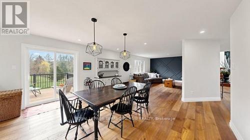 Main - 9 Gilbert Drive, Aurora, ON - Indoor Photo Showing Dining Room