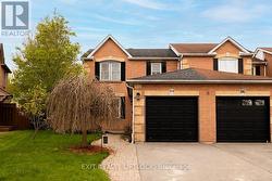 84 HILLHURST CRESCENT Clarington (Courtice), ON L1E 2A3