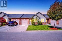 32 WOODBURN Avenue St. Catharines, ON L2P 0B8