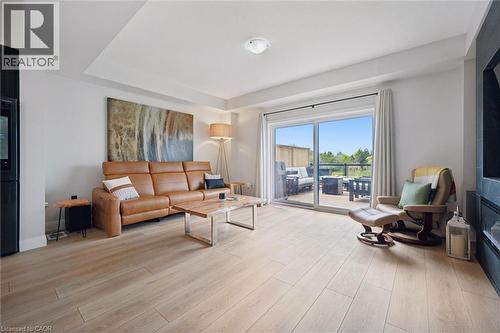 873 Robert Ferrie Drive, Kitchener, ON - Indoor Photo Showing Living Room