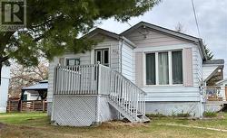 228 Fourth Avenue Lively, ON P3Y 1M4