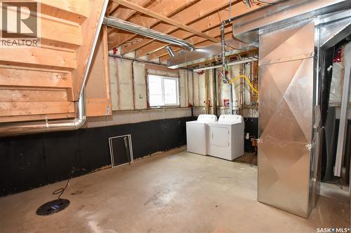 106 Geary Crescent, Saskatoon, SK - Indoor Photo Showing Laundry Room