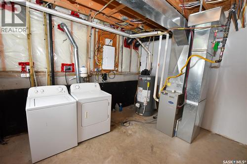 106 Geary Crescent, Saskatoon, SK - Indoor Photo Showing Laundry Room