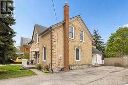30 HOPETON STREET  Cambridge, ON N1R 3T3
