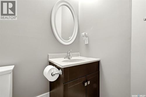 6902 Maple Vista Drive, Regina, SK - Indoor Photo Showing Bathroom