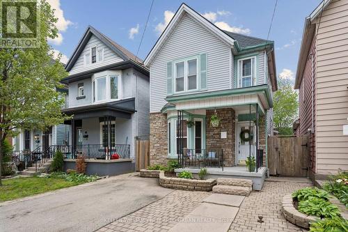 84 SMITH AVENUE  Hamilton, ON L8L 5P1