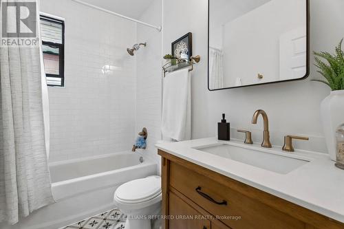 84 Smith Avenue, Hamilton, ON - Indoor Photo Showing Bathroom