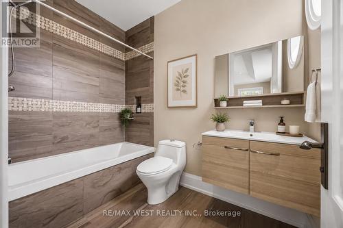 Bathroom ( 4 PC ) - 35 Conifer Drive, Toronto, ON - Indoor Photo Showing Bathroom
