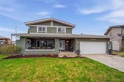 79 Acheson Drive  Winnipeg, MB R2Y 2E8