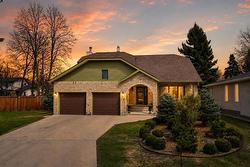 7 Denton Place  Winnipeg, MB R3R 2Z9