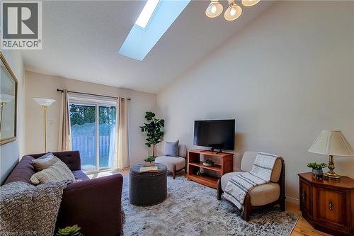 751 Rymal Road W Unit# 22, Hamilton, ON - Indoor Photo Showing Living Room