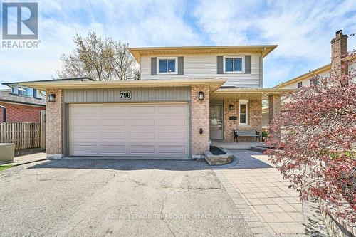 798 GREENBRIAR DRIVE  Oshawa, ON L1G 7J6