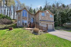 23 MCFADDEN DRIVE Springwater, ON L0L 1V0