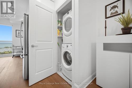 2301 - 33 Shore Breeze Drive, Toronto, ON - Indoor Photo Showing Laundry Room