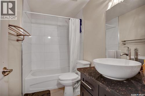 48 - 1703 Patrick Crescent, Saskatoon, SK - Indoor Photo Showing Bathroom