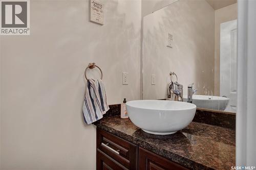 48 - 1703 Patrick Crescent, Saskatoon, SK - Indoor Photo Showing Bathroom