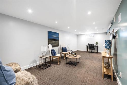 20 Barberry Road, Winnipeg, MB - Indoor