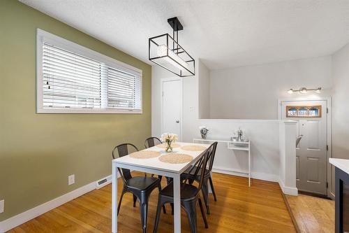 20 Barberry Road, Winnipeg, MB - Indoor Photo Showing Dining Room