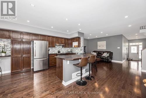 49 Chantilly Gate, Ottawa, ON - Indoor Photo Showing Kitchen With Upgraded Kitchen