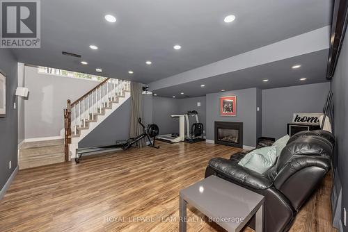 49 Chantilly Gate, Ottawa, ON - Indoor Photo Showing Other Room