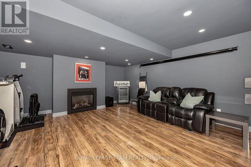 49 Chantilly Gate, Ottawa, ON - Indoor With Fireplace