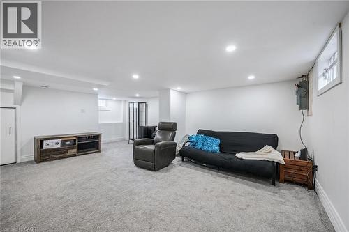 9 Spadina Road E, Kitchener, ON - Indoor