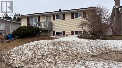 33 EIGHTEENTH AVENUE  Cochrane, ON P0L 1C0