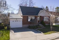 72 Coulson AVE Sault Ste. Marie, ON P6A 3X5