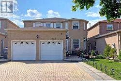 656 ESPRIT CRESCENT  Mississauga, ON L5R 3B9
