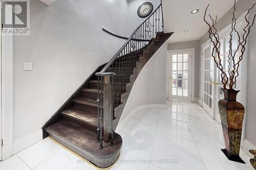 656 Esprit Crescent, Mississauga, ON - Indoor Photo Showing Other Room
