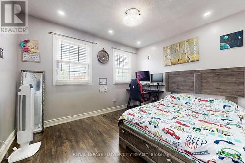 656 Esprit Crescent, Mississauga, ON - Indoor Photo Showing Bedroom