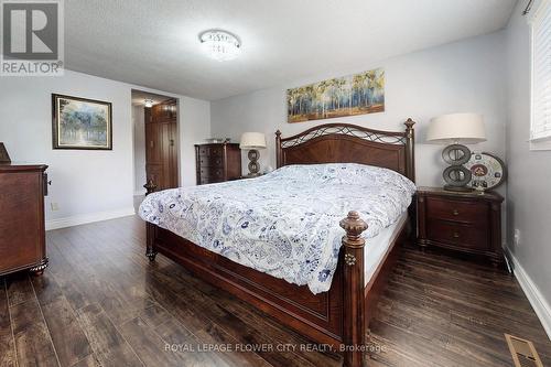 656 Esprit Crescent, Mississauga, ON - Indoor Photo Showing Bedroom