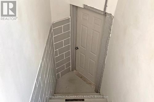 656 Esprit Crescent, Mississauga, ON - Indoor Photo Showing Other Room