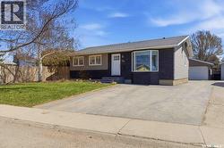 134 Russell ROAD  Saskatoon, SK S7K 5S9