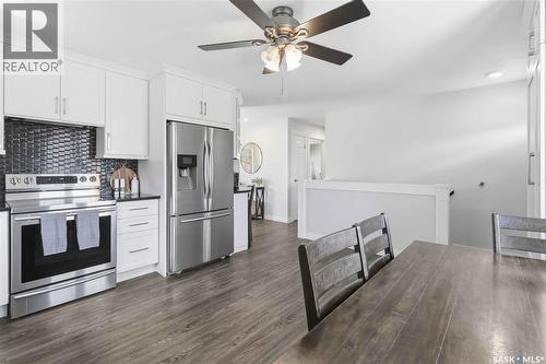 134 Russell Road, Saskatoon, SK - Indoor Photo Showing Kitchen