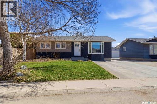 134 Russell Road, Saskatoon, SK - Outdoor With Facade