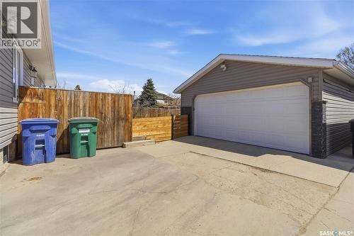 134 Russell Road, Saskatoon, SK - Outdoor With Exterior