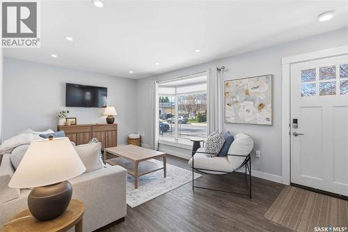 134 Russell Road, Saskatoon, SK - Indoor Photo Showing Living Room