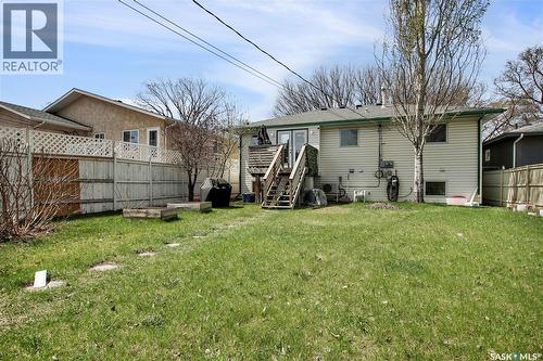 1418 B Avenue N, Saskatoon, SK - Outdoor