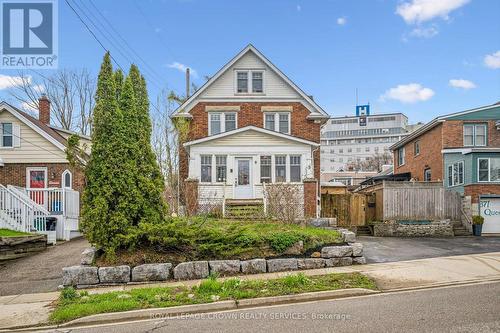 9 Spadina Road E, Kitchener, ON - Outdoor
