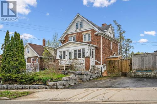 9 Spadina Road E, Kitchener, ON - Outdoor