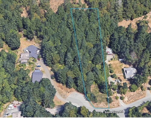 724 Emma Dixon Rd, Highlands, BC 