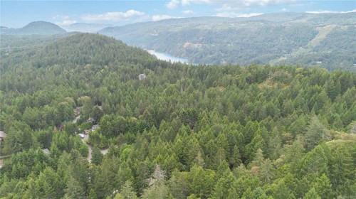 730 Emma Dixon Rd, Highlands, BC 