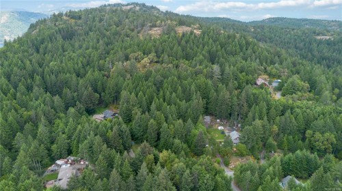 730 Emma Dixon Rd, Highlands, BC 