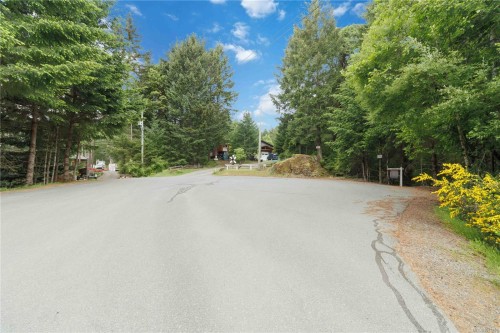 730 Emma Dixon Rd, Highlands, BC 