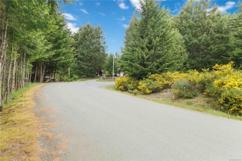 730 Emma Dixon Rd, Highlands, BC 