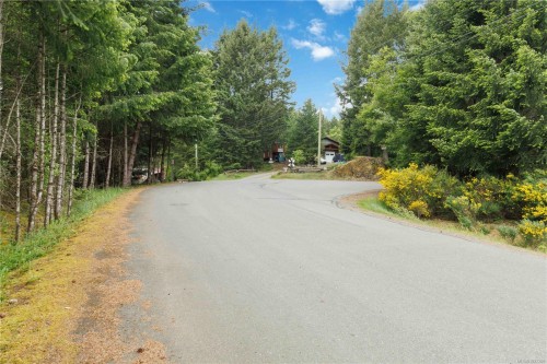 730 Emma Dixon Rd, Highlands, BC 